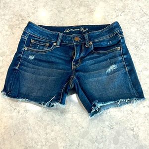 American Eagle Super Stretch Shorts. 6